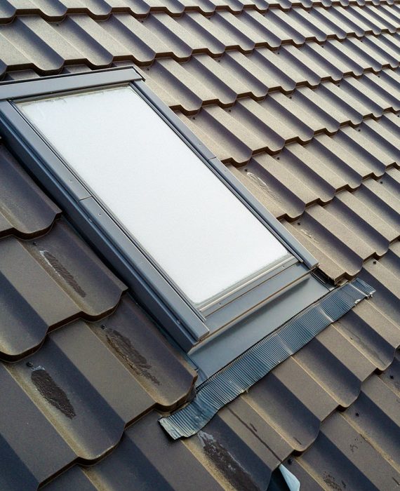 roof 3 570x700 Modern Roofing